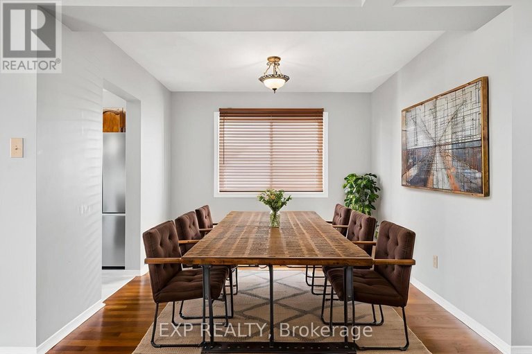 29243224/32-peacock-crescent/cedargrovefraserdale/ottawa/ontario/K2J3P6_18