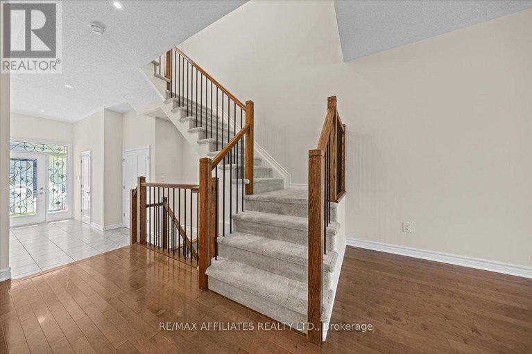 28911964/342-melodie-street/mer-bleuebradley-estatesanderson-park/ottawa/ontario/K1W0H9_22