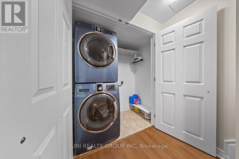 28615554/1253-shillington-avenue/carlington/ottawa/ontario/K1Z8A1_15