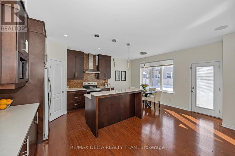 29413611/1889-montmere-avenue/notting-hillsummerside/ottawa/ontario/K4A0E7_9