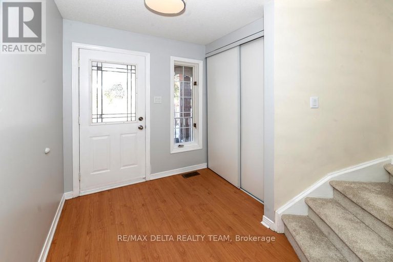 29538005/137-bridlewood-drive-s/bridlewood/ottawa/ontario/K2M2G6_3