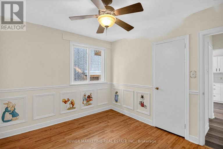 28690324/528-mutual-street/castle-heights/ottawa/ontario/K1K1C6_20