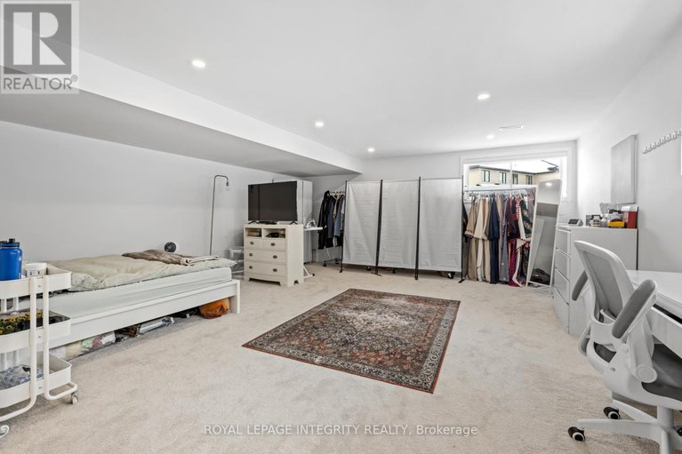 29357839/674-honeydew-street/riverside-southgloucester-glen/ottawa/ontario/K1X0K5_34