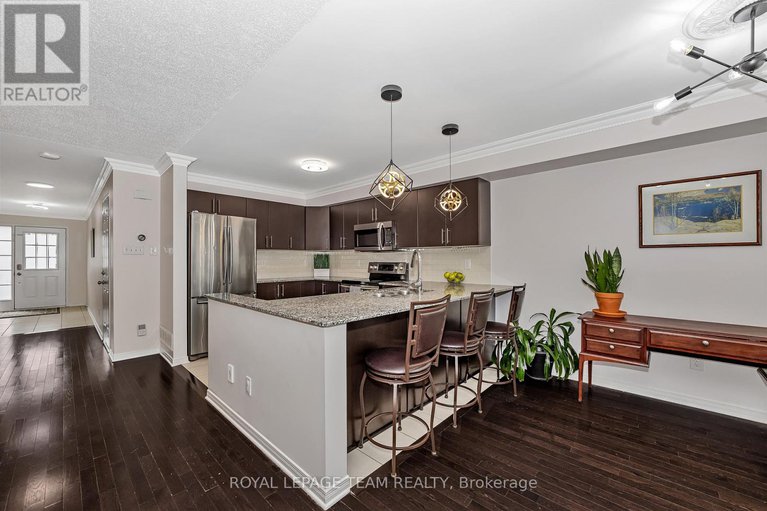 29014548/430-haresfield-court/riverside-southgloucester-glen/ottawa/ontario/K4M0B6_11