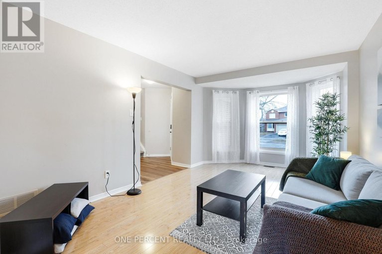 29612741/1570-champneuf-drive/chateauneuf/ottawa/ontario/K1C6B5_10