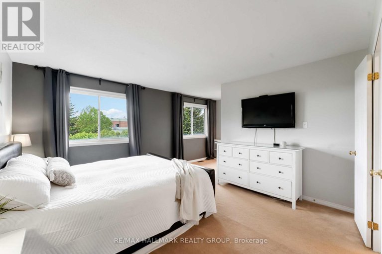 28384628/1532-duplante-avenue/fallingbrookpineridge/ottawa/ontario/K4A3Z2_14
