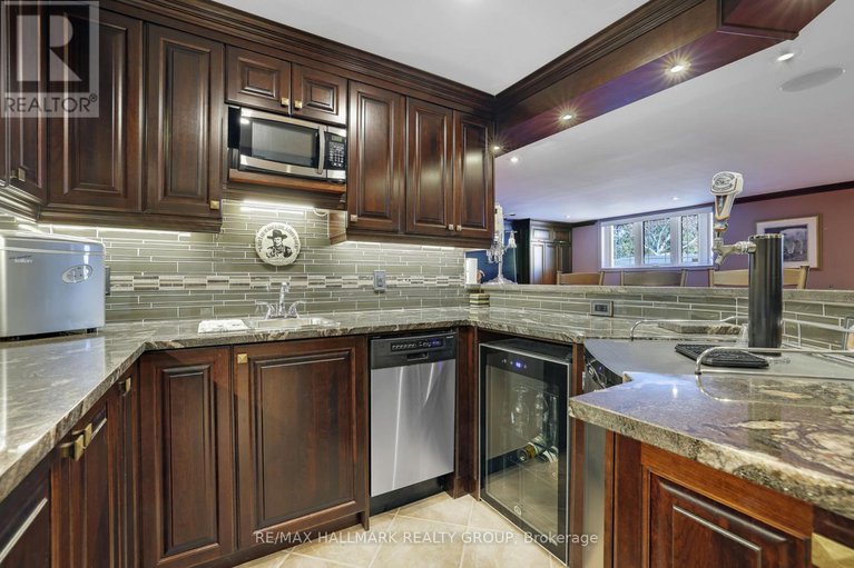 29345717/112-oak-lane/drummond-n-elmsley-drummond-twp/drummondnorth-elmsley/ontario/K7H3C8_38