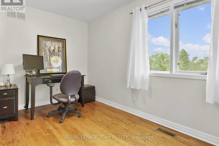 29069392/1105-cindy-hill-crescent/manotick-long-island-nicholls-island/ottawa/ontario/K4M1E8_35