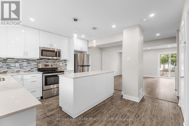 28759995/2788-pimlico-crescent/emerald-woodssawmill-creek/ottawa/ontario/K1T2A8_5