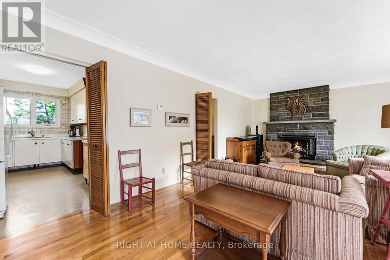28318224/1770-chene-street/town-of-rockland/clarence-rockland/ontario/K4K1L4_6