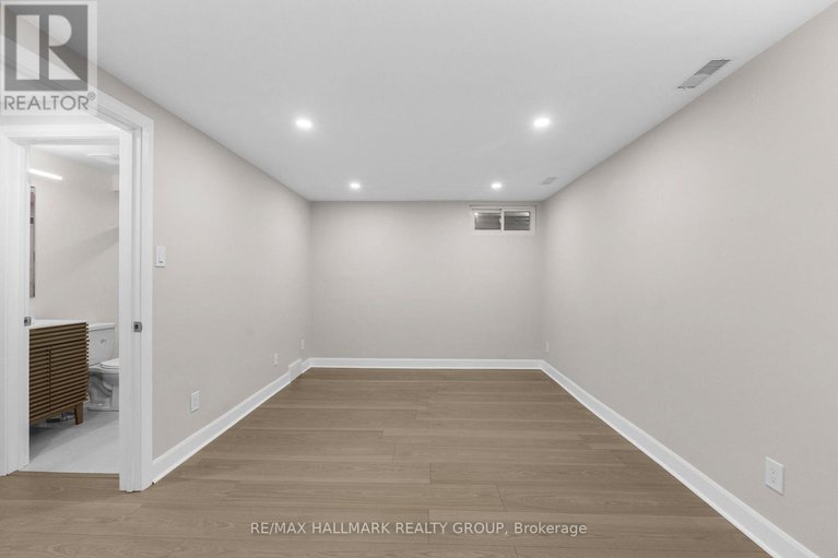 29355189/1414-ridgebrook-drive/pineview/ottawa/ontario/K1B4T2_25