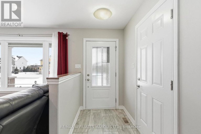 29533424/50-jim-brownell-boulevard/long-sault/south-stormont/ontario/K0C1P0_5