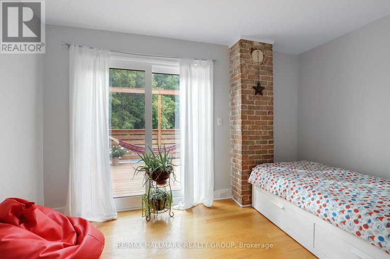 28805291/8-elm-street/west-centre-town/ottawa/ontario/K1R6N1_21