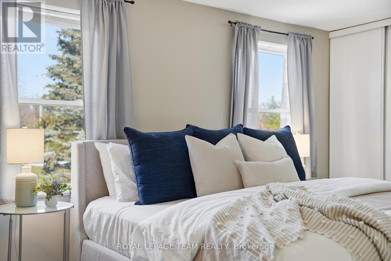 29452274/67-castlefrank-road/glencairnhazeldean/ottawa/ontario/K2L2E6_30