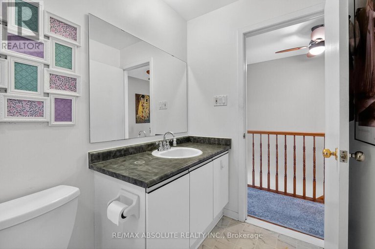 29091059/2628-baseline-road/leslie-park/ottawa/ontario/K2H7B4_37