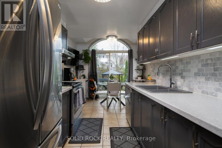 29093942/61-flowertree-crescent/emerald-meadowstrailwest/ottawa/ontario/K2M2R7_14