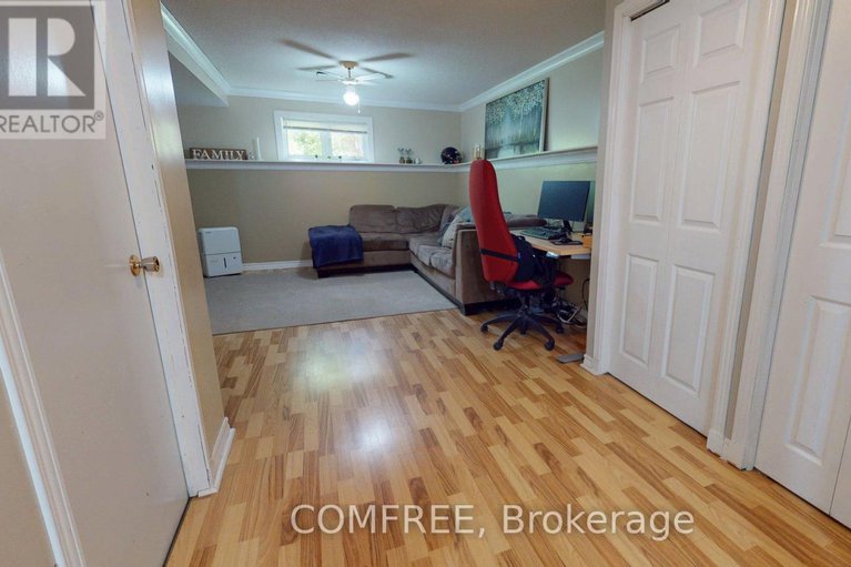 28675414/204-grace-avenue/village-of-russell/russell/ontario/K4R1B4_20