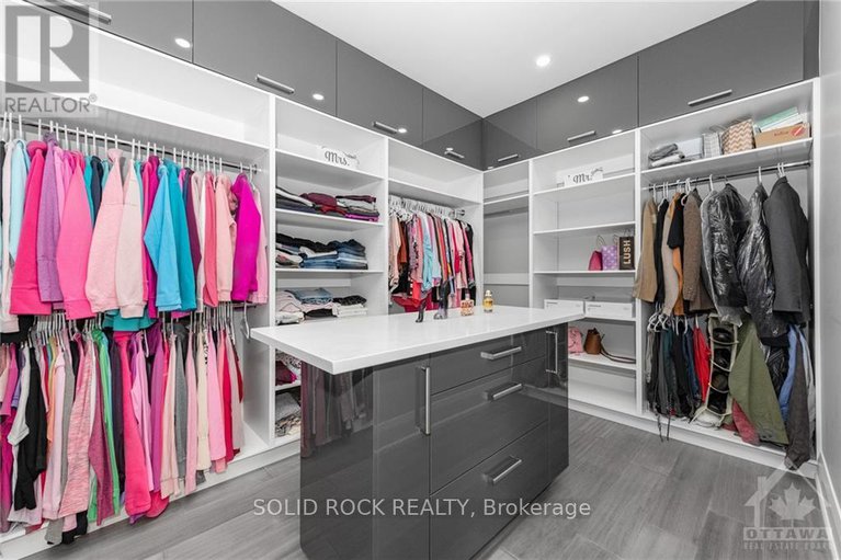 28596831/224-roger-road/alta-vistafaircrest-heights/ottawa/ontario/K1H5C6_15