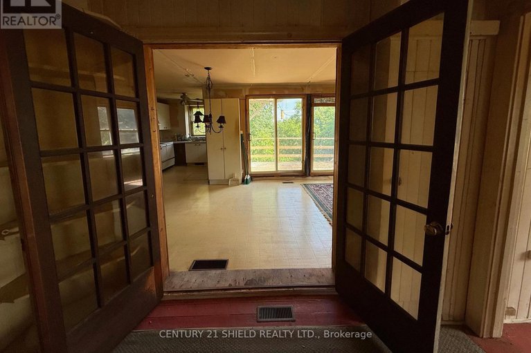 28521831/20064-county-rd-18-road/south-glengarry-charlottenburgh-twp/south-glengarry/ontario/K0C2J0_15