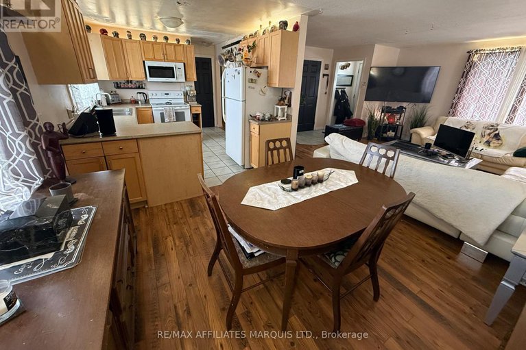 29326342/18221-rene-street/south-glengarry-charlottenburgh-twp/south-glengarry/ontario/K0C2J0_5