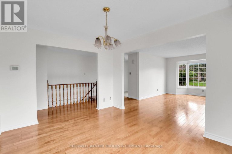 28395342/62-beechfern-drive/stittsville-central/ottawa/ontario/K2S1E3_12