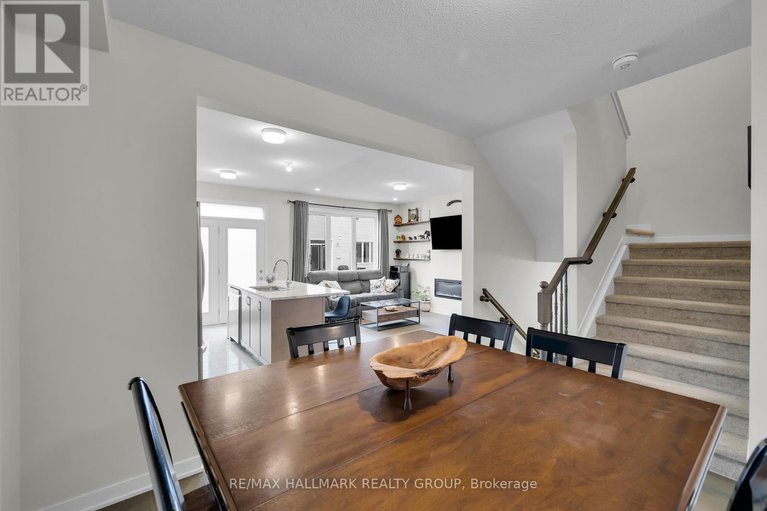 29156490/1076-curraglass-walk/stittsville-north/ottawa/ontario/K2S3A3_25