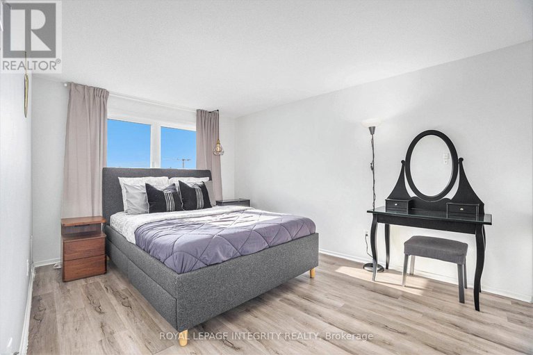 29017801/17-3333-mccarthy-road/hunt-clubwestern-community/ottawa/ontario/K1V9X5_16