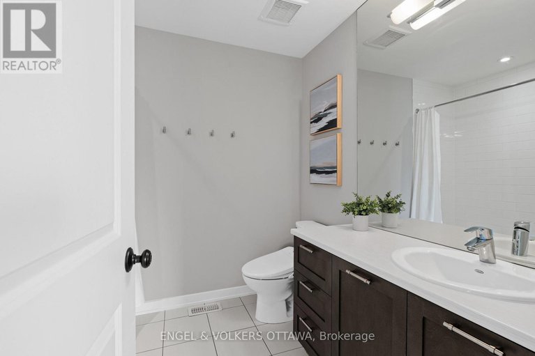 29028931/514-stargazer-crescent/riverside-southgloucester-glen/ottawa/ontario/K4M0H2_32