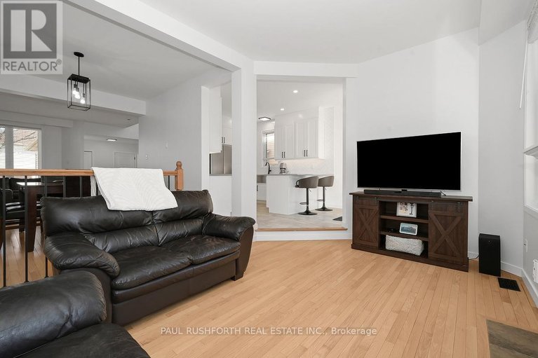 29641686/338-kinghorn-crescent/morgans-grantsouth-march/ottawa/ontario/K2K3R5_12