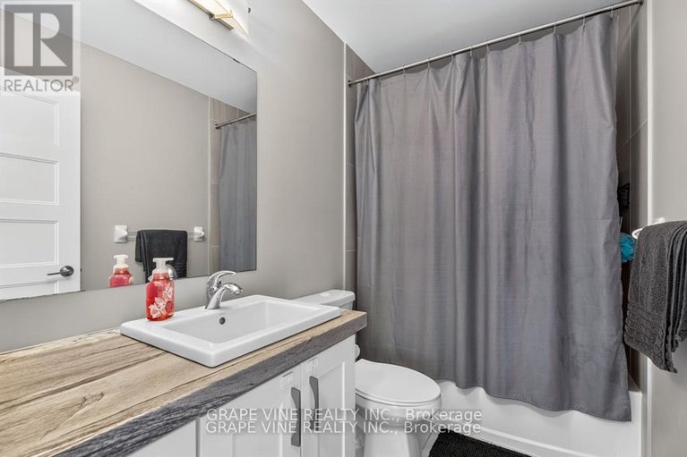 28754798/414-provence-avenue/embrun/russell/ontario/K0A1W0_18