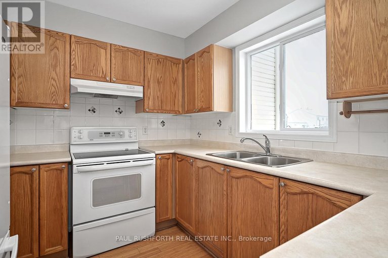 29407131/1091-ballantyne-drive/fallingbrookgardenway-south/ottawa/ontario/K4A4C6_16