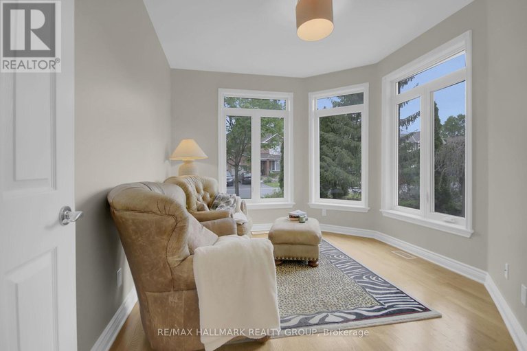 28324389/138-shaughnessy-crescent/kanata-lakesheritage-hills/ottawa/ontario/K2K2N3_26