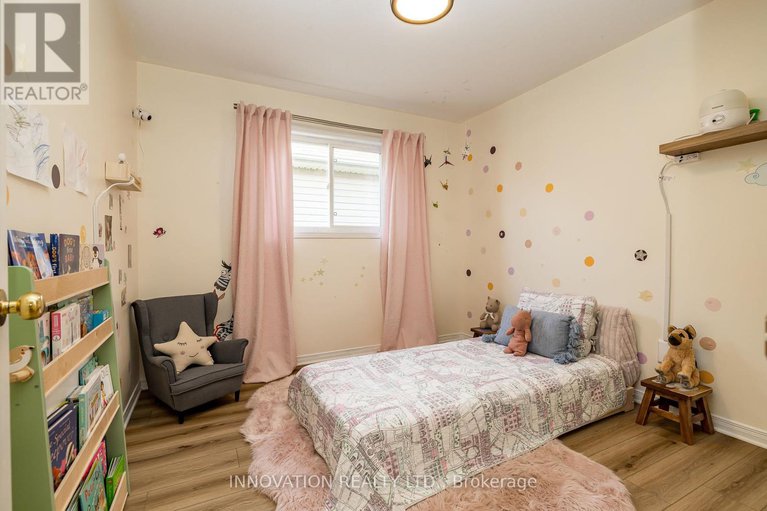 28741506/324-rustic-hills-crescent/springridgeeast-village/ottawa/ontario/K4A5A8_33