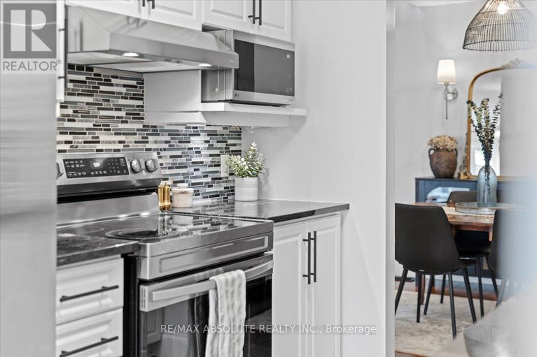 28361961/21-cedarock-drive/bridlewood/ottawa/ontario/K2M2H6_21