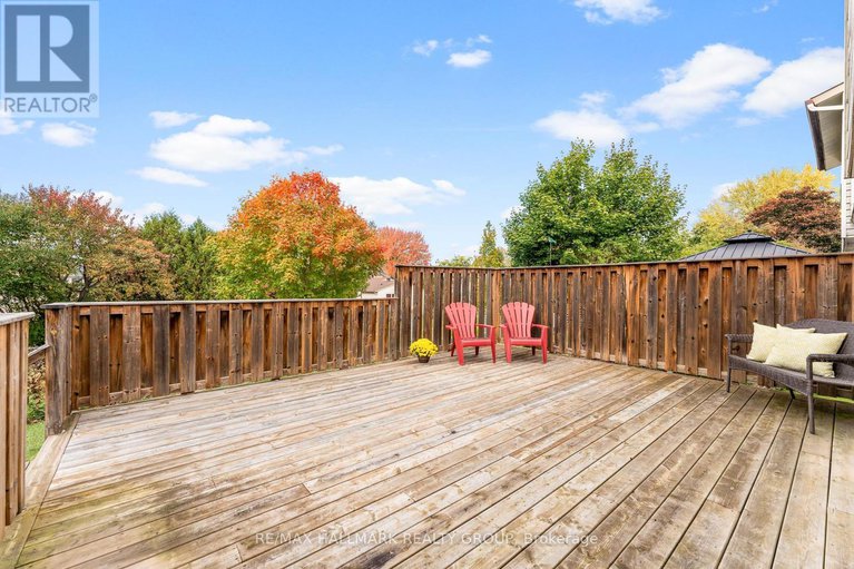 28978664/1075-avignon-court/orleans-wood/ottawa/ontario/K1C2N4_30
