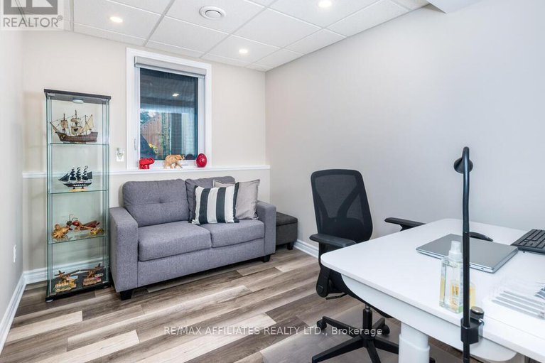 28968383/203-booth-street/west-centre-town/ottawa/ontario/K1R7V4_6