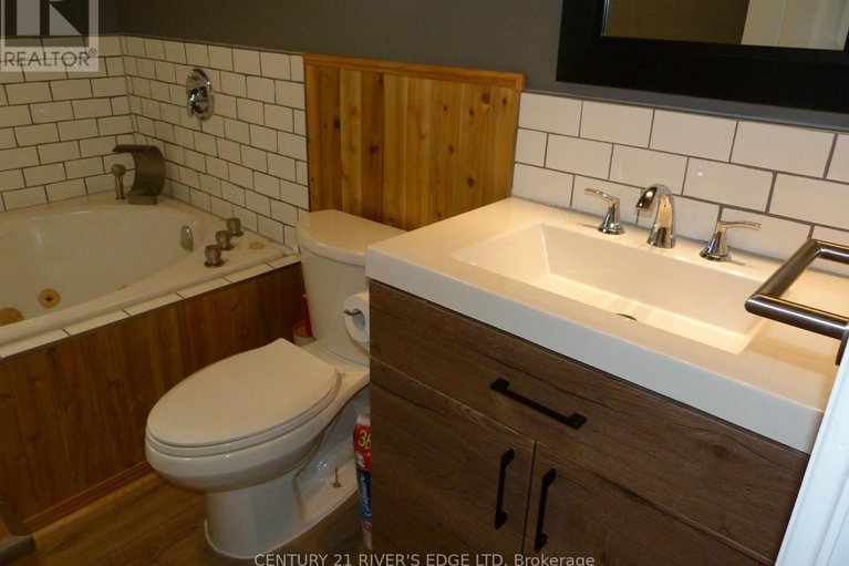 29482803/24-brouse-drive/iroquois/south-dundas/ontario/K0E1K0_22