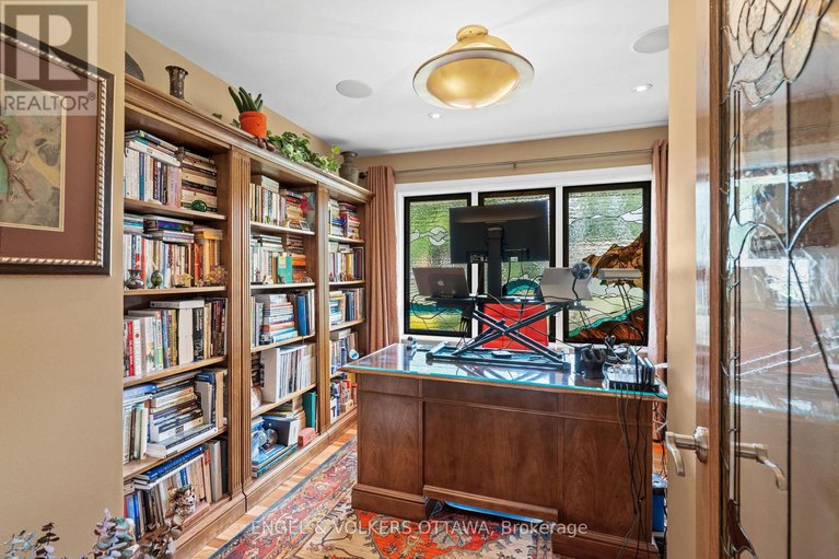 28485285/24-doris-avenue/blossom-parkkemp-parkfindlay-creek/ottawa/ontario/K1T3W8_16