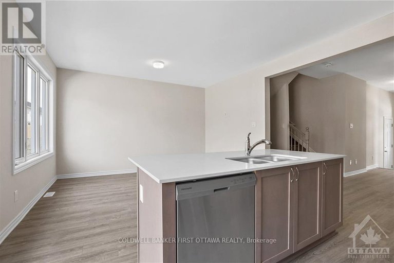 29227987/517-rye-grass-way/half-moon-bay/ottawa/ontario/K2J7A2_13