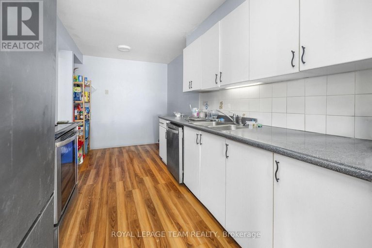 29668805/e-10-millrise-lane/centrepointe/ottawa/ontario/K2G5E6_9