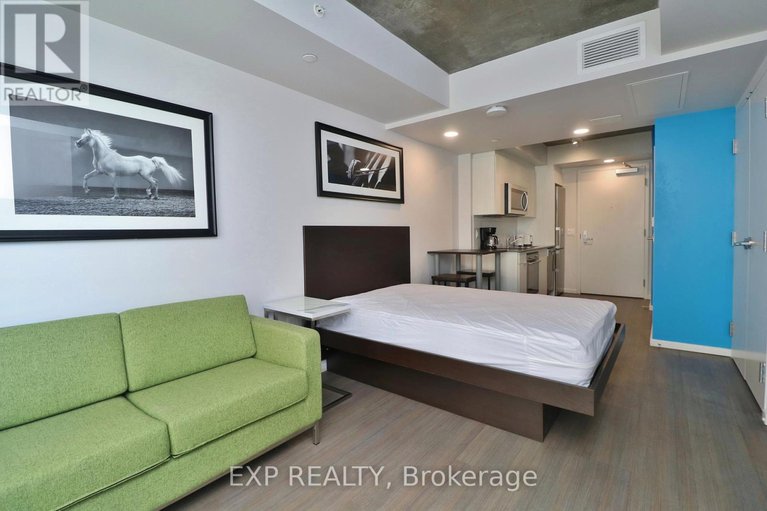 28905397/2308-105-champagne-avenue-s/west-centre-town/ottawa/ontario/K1S4P3_11