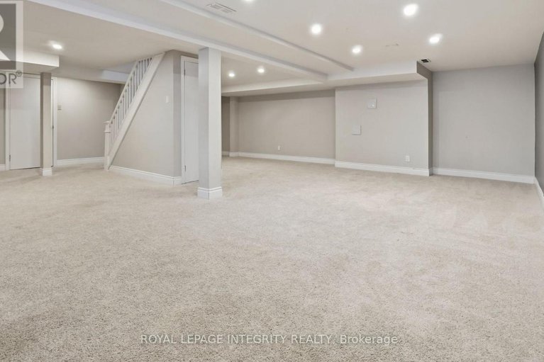 29316968/1055-plante-drive/hunt-clubwestern-community/ottawa/ontario/K1V9E5_36