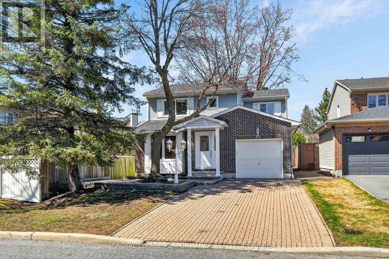 29643949/13-valley-ridge-street/borden-farmstewart-farmcarleton-heightsparkwood-hills/ottawa/ontario/K2E7W1_2