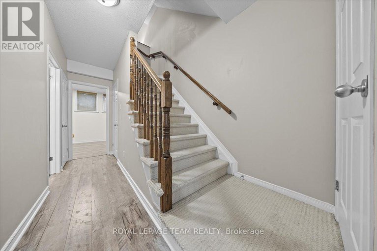 28577530/512-reardon-private/heron-gateindustrial-park/ottawa/ontario/K1V2L1_13