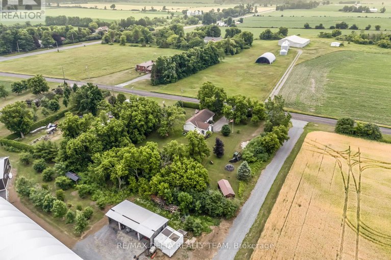 28566700/2135-jennings-road/north-dundas-mountain-twp/north-dundas/ontario/K0E1S0_39