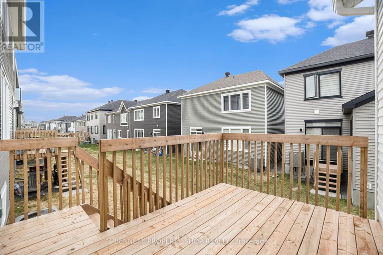 28231543/161-rugosa-street/half-moon-bay/ottawa/ontario/K2J6X4_16