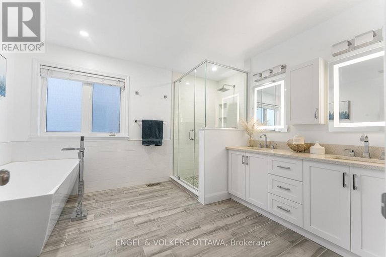 28911455/22-friendly-crescent/stittsville-south/ottawa/ontario/K2S2B6_29