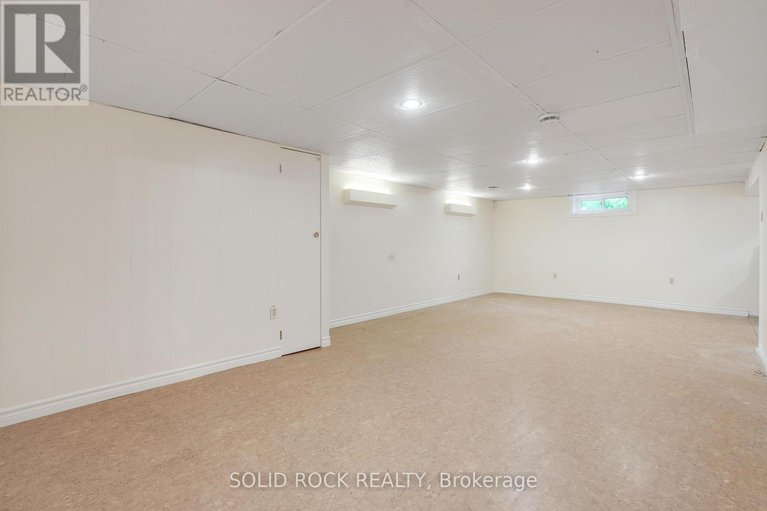 28538691/1135-maybank-street/parkway-park/ottawa/ontario/K2C2W7_28