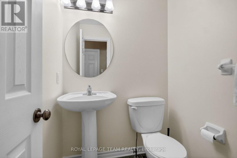 29182654/59-polo-lane/emerald-meadowstrailwest/ottawa/ontario/K2M2Y4_37