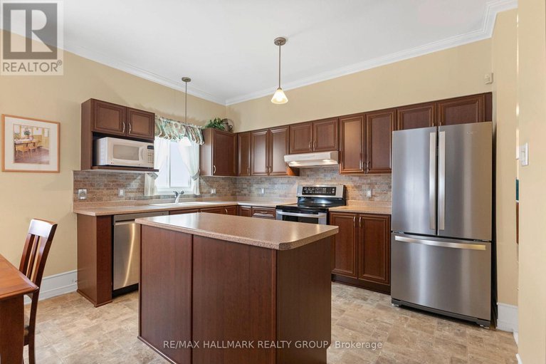 29210046/2202-nature-trail-crescent/orleans-village/ottawa/ontario/K1W1E6_13